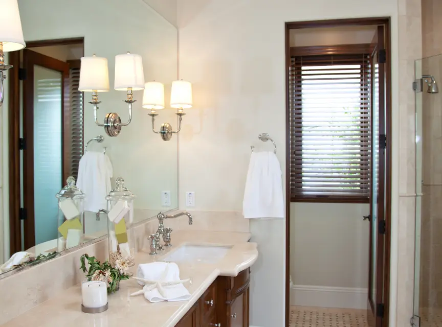 White Bathroom Design Ideas