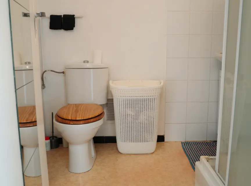 Small Powder Room Design